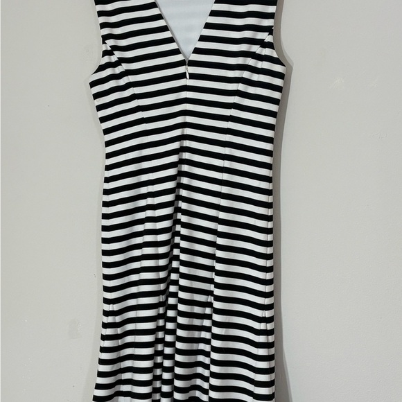 Vince Camuto Black & White Horizon Stripe Dress Classic Women Size 2 - Picture 3 of 7